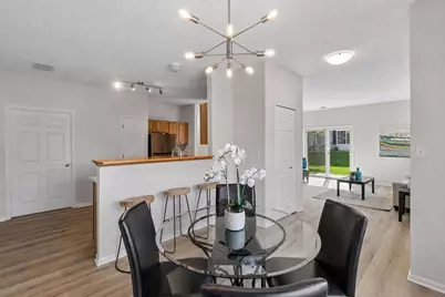 1336 Yorkshire Lane, Shakopee, MN 55379 - Photo 5
