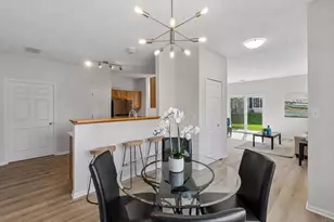 1336 Yorkshire Ln, Shakopee, MN 55379 - Photo 5