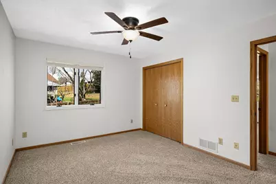 2916 Frank Street, Maplewood, MN 55109 - Photo 9