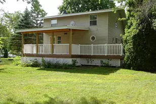 605 5th St, Pepin, WI 54759 - Photo 1