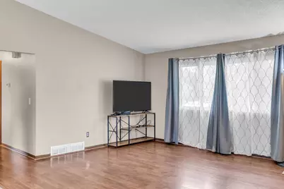 6432 Zealand Avenue N, Brooklyn Park, MN 55428 - Photo 7