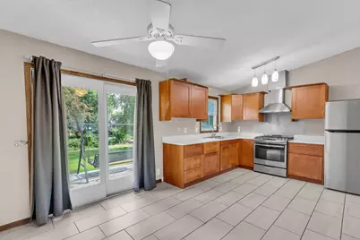 6432 Zealand Avenue N, Brooklyn Park, MN 55428 - Photo 5