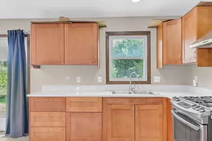 6432 Zealand Ave N, Brooklyn Park, MN 55428 - Photo 9