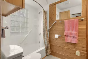 809 Minnehaha Ave W, Saint Paul, MN 55104 - Photo 19