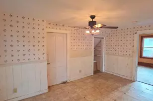 812 Maple Ave E, Mora, MN 55051 - Photo 5