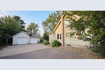 812 Maple Avenue E, Mora, MN 55051 - Photo 15