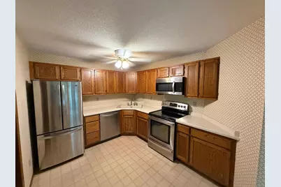 1570 Wheelock Lane #104, Saint Paul, MN 55117 - Photo 5