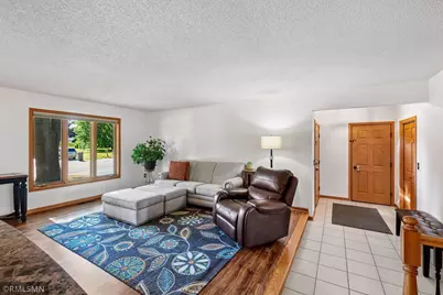 1549 Skyview Drive, Chaska, MN 55318 - Photo 5