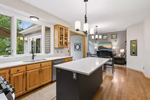 14841 Langdon Pl, Eden Prairie, MN 55347 - Photo 5