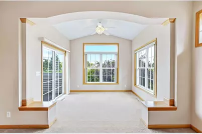 536 Holly Lane N, Oakdale, MN 55128 - Photo 5