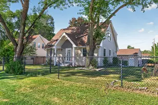 401 108th Ln NW, Coon Rapids, MN 55448 - Photo 3