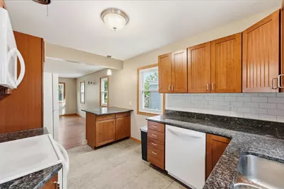 831 20th Avenue N, Saint Cloud, MN 56303 - Photo 5
