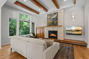 7061 Highland Ct, Eden Prairie, MN 55346 - Photo 11