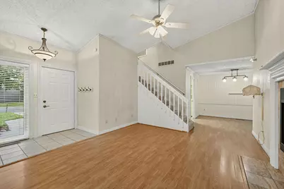 754 Neville Court SE, Rochester, MN 55904 - Photo 3