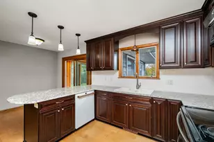1800 Quebec Ave N, Golden Valley, MN 55427 - Photo 9
