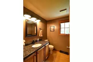 131 Walnut St, Zumbrota, MN 55992 - Photo 3