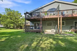 18385 Creeks Bend Dr, Minnetonka, MN 55345 - Photo 25
