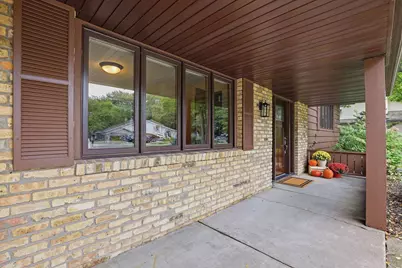 2162 Lakebrook Drive, New Brighton, MN 55112 - Photo 7