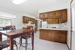 1412 18th St SW, Willmar, MN 56201 - Photo 7