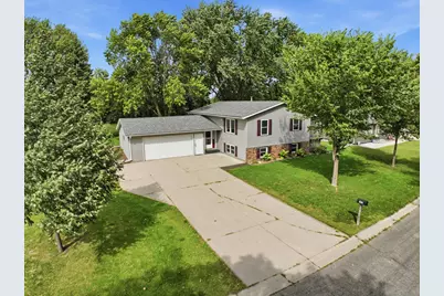 1412 18th Street SW, Willmar, MN 56201 - Photo 1