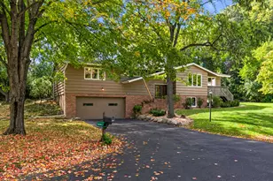 2931 Cedar Knoll Ct, Minnetonka, MN 55305 - Photo 37