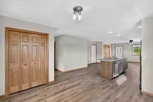 1509 Nokomis St, Alexandria, MN 56308 - Photo 7