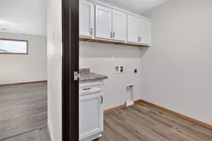 1509 Nokomis St, Alexandria, MN 56308 - Photo 11