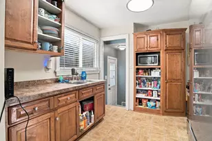1828 Arlington Ave E, Saint Paul, MN 55119 - Photo 9