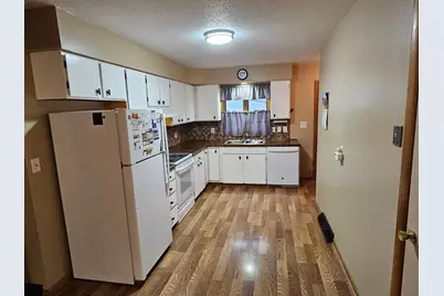 713 S Elm Street, Lamberton, MN 56152 - Photo 7
