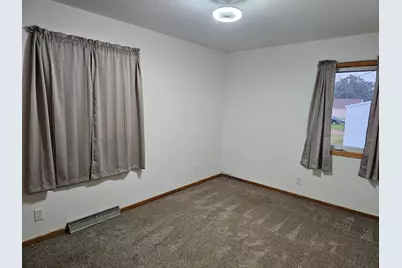 713 S Elm Street, Lamberton, MN 56152 - Photo 11