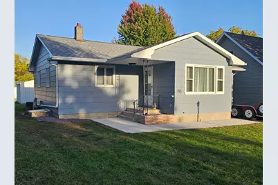 713 S Elm Street, Lamberton, MN 56152 - Photo 1