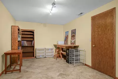 1797 Eldridge Avenue W, Roseville, MN 55113 - Photo 27