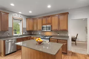 5475 Trailhead Ln SE, Prior Lake, MN 55372 - Photo 9