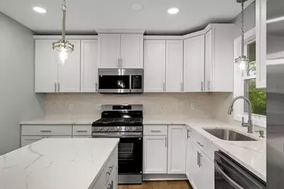 11004 Oak Knoll Terrace N, Minnetonka, MN 55305 - Photo 7