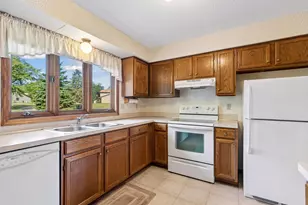15331 39th Ave N, Plymouth, MN 55446 - Photo 7