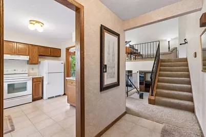 15331 39th Avenue N, Plymouth, MN 55446 - Photo 5