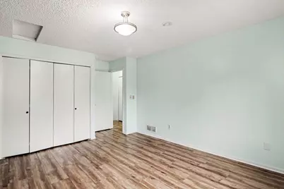 2053 Edgerton Street, Maplewood, MN 55117 - Photo 11
