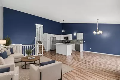 2053 Edgerton Street, Maplewood, MN 55117 - Photo 3