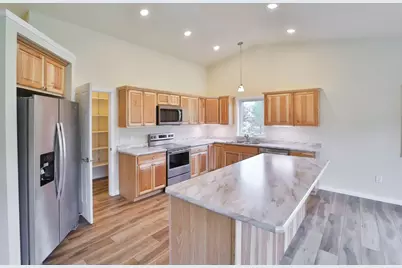 11946 Joneswood Circle, Baxter, MN 56425 - Photo 3