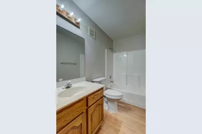 7187 Cahill Avenue, Inver Grove Heights, MN 55076 - Photo 13