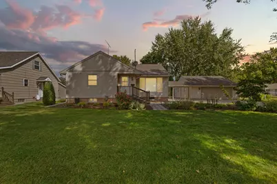 805 9th Avenue NE, Waseca, MN 56093 - Photo 3