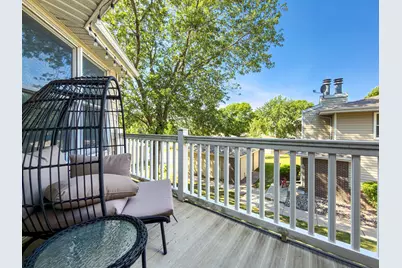 1042 E Travelers Trail, Burnsville, MN 55337 - Photo 11