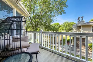 1042 E Travelers Trail, Burnsville, MN 55337 - Photo 11