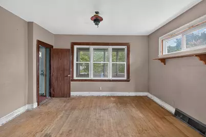 688 Magnolia Avenue E, Saint Paul, MN 55106 - Photo 3