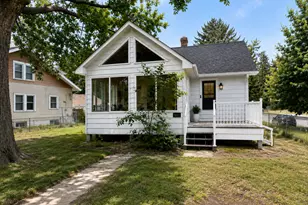 812 Pedersen St, Saint Paul, MN 55119 - Photo 1