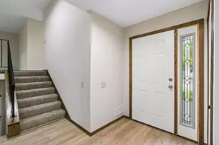 1080 Churchill Cir, Shoreview, MN 55126 - Photo 3
