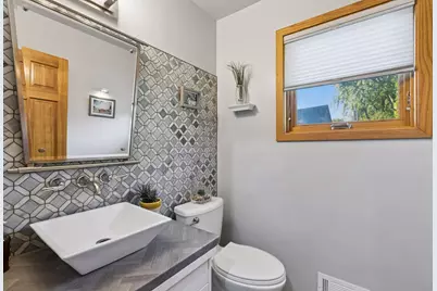 440 Morgan Avenue S, Minneapolis, MN 55405 - Photo 17