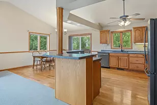 4427 Shetland Pl NW, Rochester, MN 55901 - Photo 7