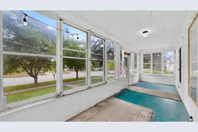 706 N Broadway Avenue, Le Roy, MN 55951 - Photo 5