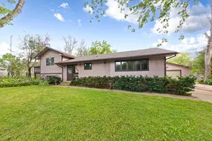 749 12th St NE, Owatonna, MN 55060 - Photo 3